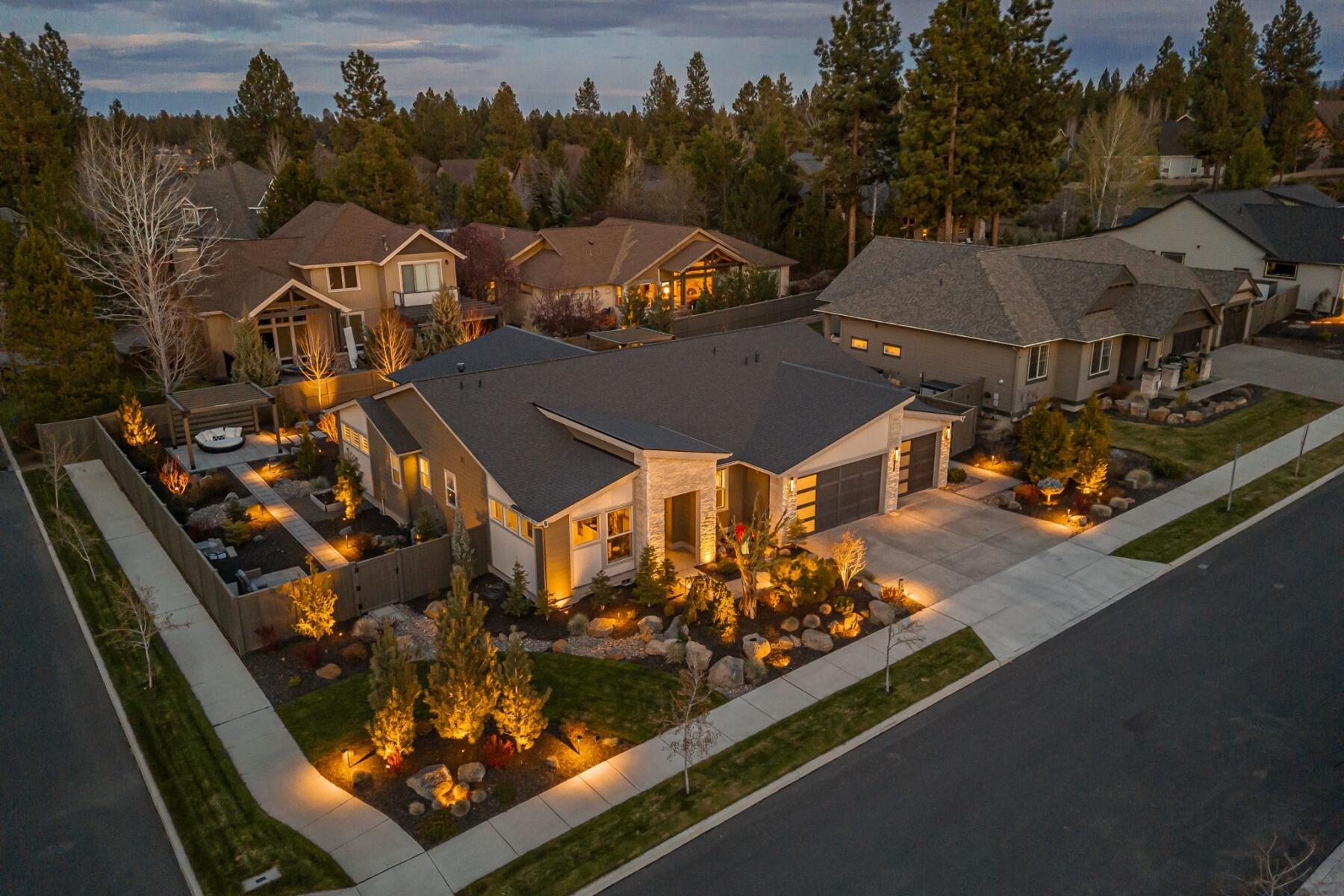 60864 Southwest Headwaters Loop Bend, OR 97702 - Photo 47 of 56 Corner Lot