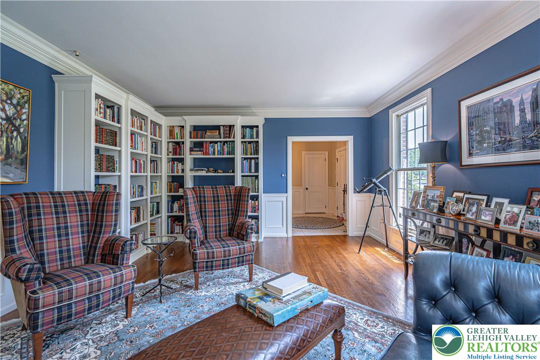 1825 Sherwood Road Allentown, PA 18103 - Photo 13 of 67