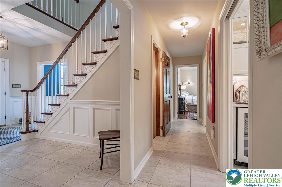 1825 Sherwood Road Allentown, PA 18103 - Photo 30 of 67