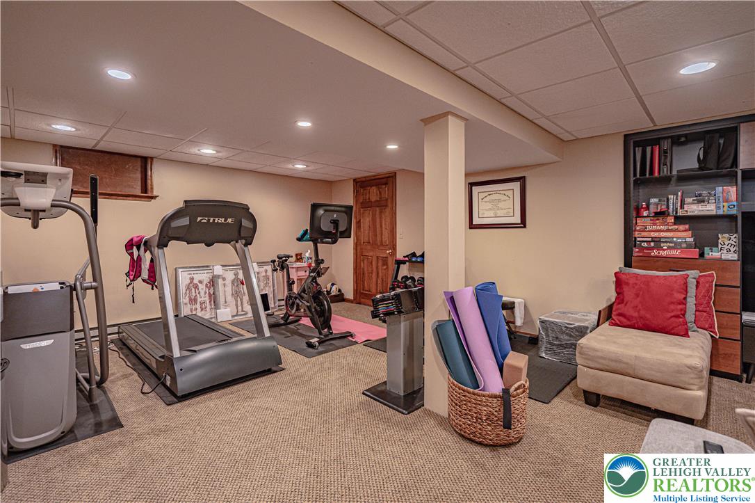 1825 Sherwood Road Allentown, PA 18103 - Photo 53 of 67