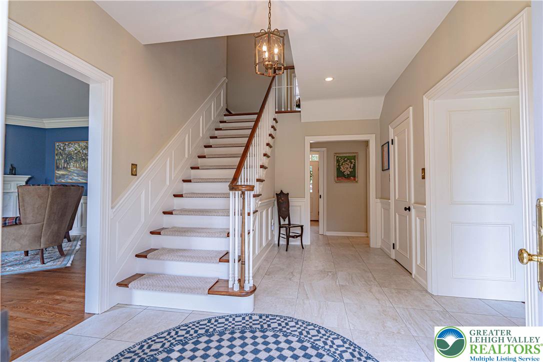 1825 Sherwood Road Allentown, PA 18103 - Photo 10 of 67
