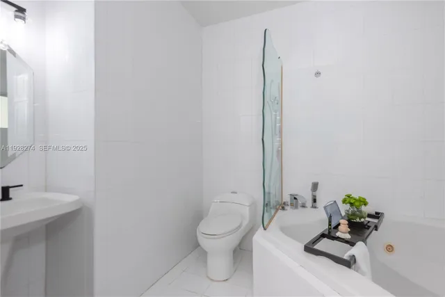 $825,000 | 10511 Southwest 122nd Court, Miami, FL 33186