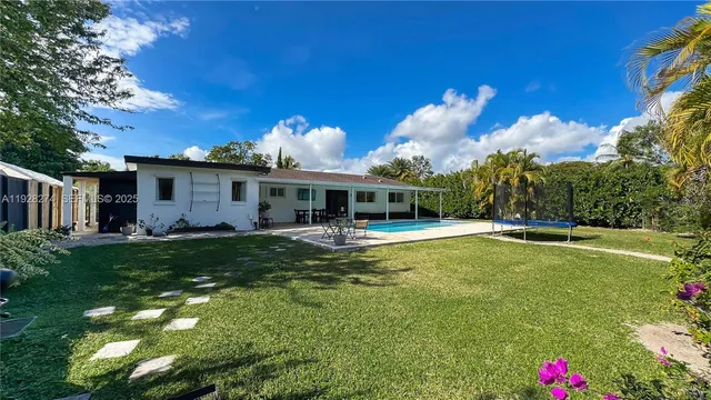 $825,000 | 10511 Southwest 122nd Court, Miami, FL 33186