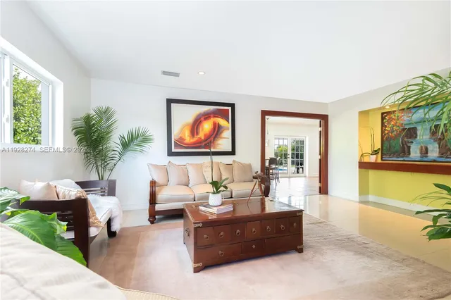 $825,000 | 10511 Southwest 122nd Court, Miami, FL 33186