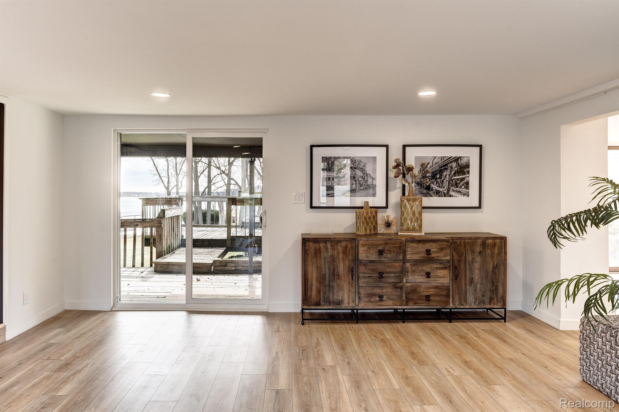 4851 Commerce Road West Bloomfield, MI 48324 - Photo 14 of 71 Gallery Image 14