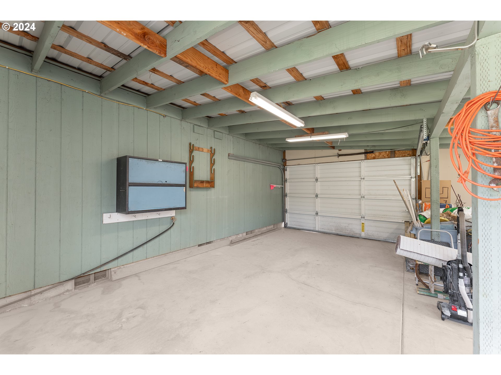 510 Reston Road Tenmile, OR 97481 - Photo 25 of 36 a view of a room with rack and cabinet