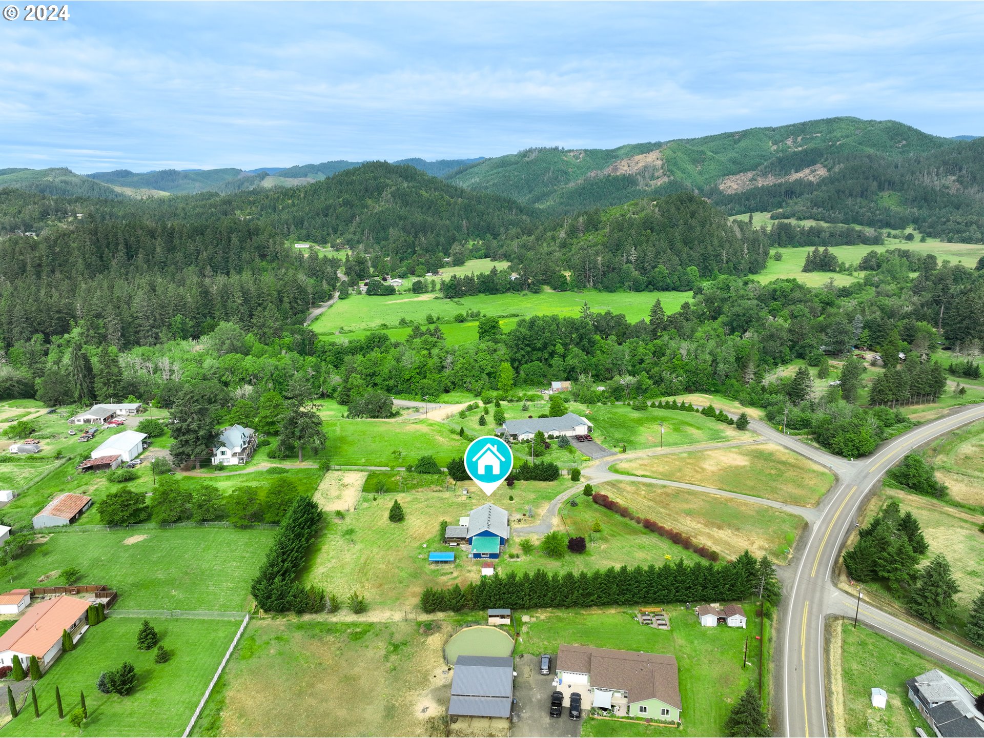 510 Reston Road Tenmile, OR 97481 - Photo 27 of 36 a view of a city