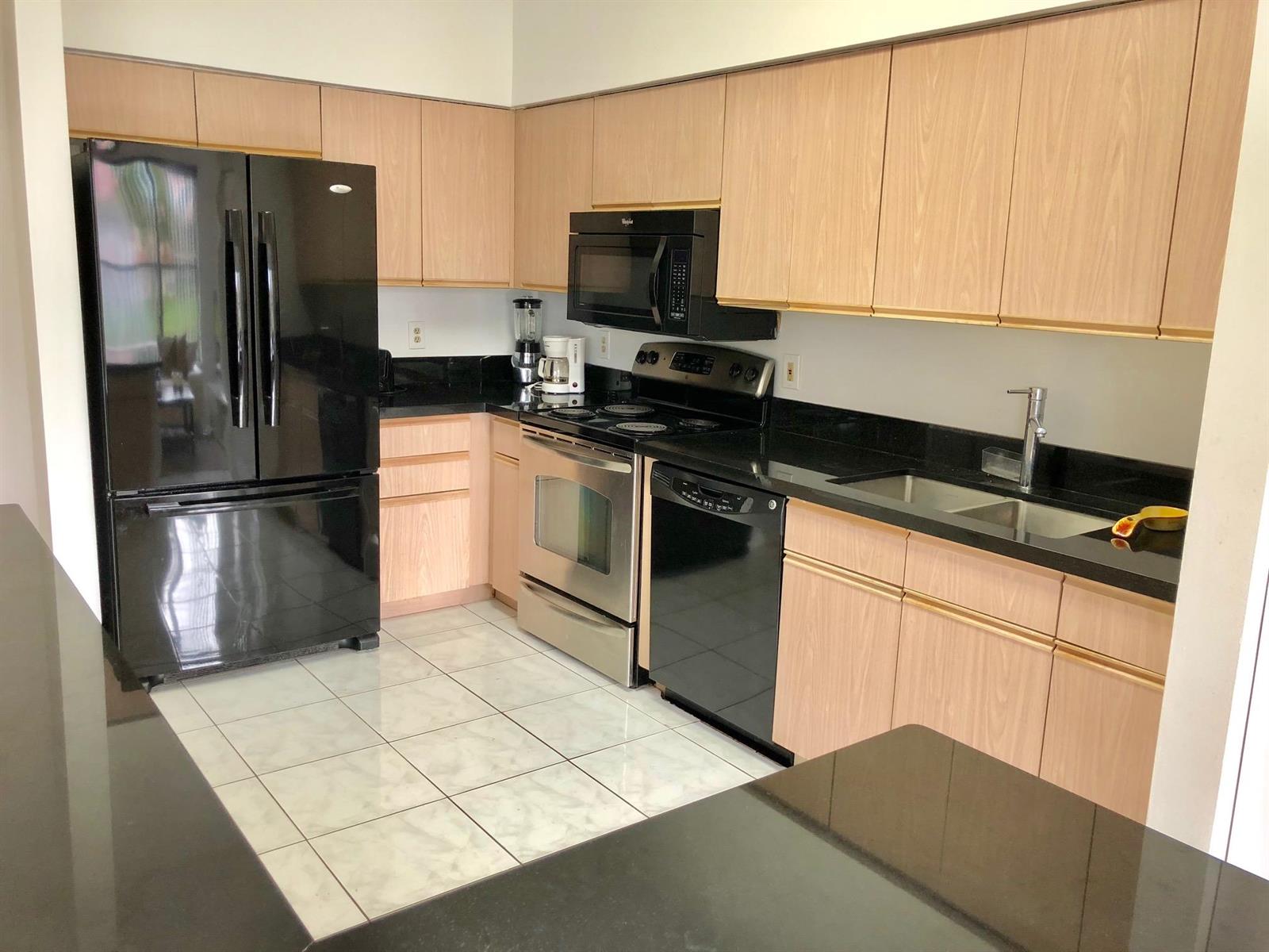 5801 Coach House Circle, Unit D Boca Raton, FL 33486 - Photo 13 of 34 Kitchen