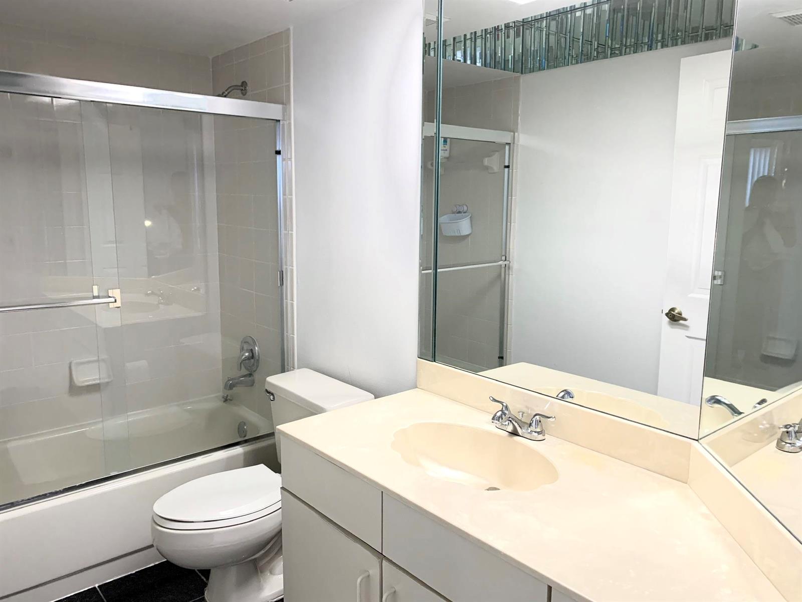 5801 Coach House Circle, Unit D Boca Raton, FL 33486 - Photo 24 of 34 Bath 2