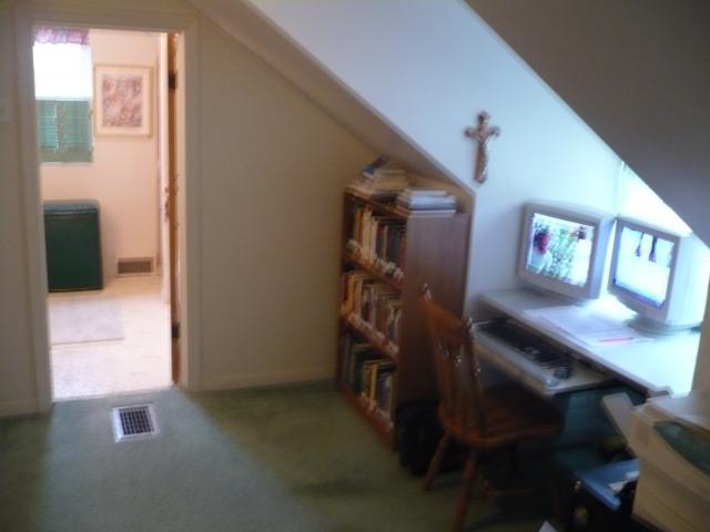 1033 Vernon Road Bexley, OH 43209 - Photo 8 of 12 Gallery Image 8