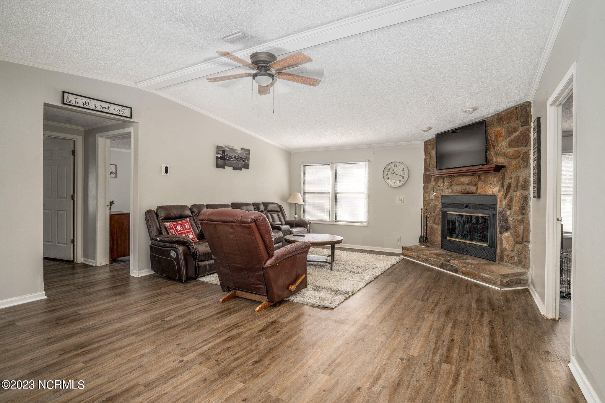 4109 Irwin Isle Road Rocky Mount, NC 27803 - Photo 5 of 34 007-4109IrwinIsleRoad-RockyMount-NC-2780