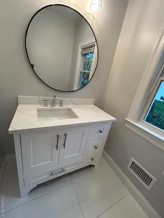 $7,500 | 61 Adelphi Avenue, Harrison, NY 10528