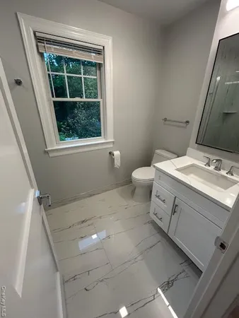 $7,500 | 61 Adelphi Avenue, Harrison, NY 10528