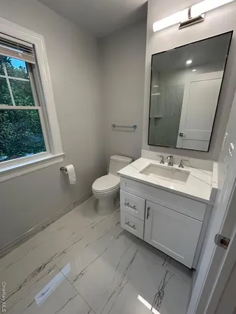 $7,500 | 61 Adelphi Avenue, Harrison, NY 10528