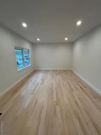 $7,500 | 61 Adelphi Avenue, Harrison, NY 10528