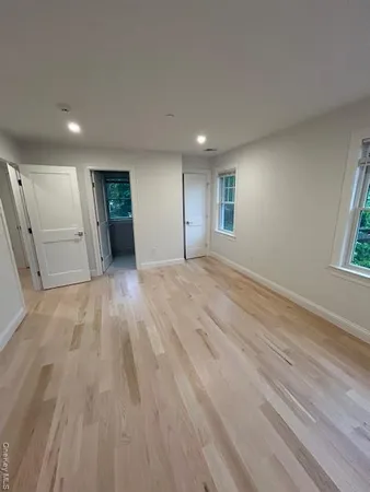 $7,500 | 61 Adelphi Avenue, Harrison, NY 10528