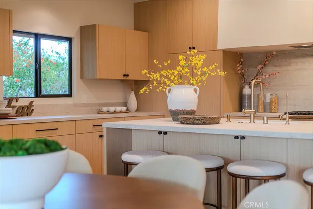 $1,899,000 | 20553 Califa Street, Woodland Hills, CA 91367