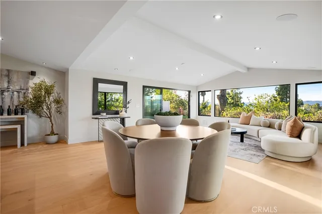 $1,899,000 | 20553 Califa Street, Woodland Hills, CA 91367