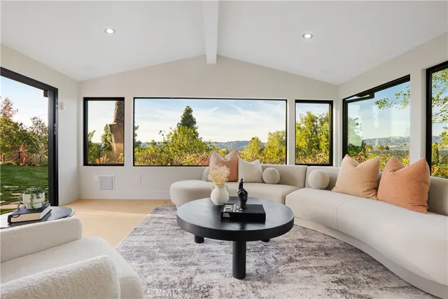 $1,899,000 | 20553 Califa Street, Woodland Hills, CA 91367