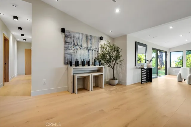 $1,899,000 | 20553 Califa Street, Woodland Hills, CA 91367