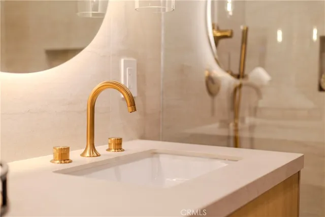 $1,899,000 | 20553 Califa Street, Woodland Hills, CA 91367