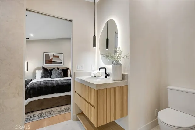 $1,899,000 | 20553 Califa Street, Woodland Hills, CA 91367