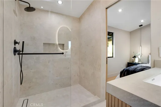 $1,899,000 | 20553 Califa Street, Woodland Hills, CA 91367