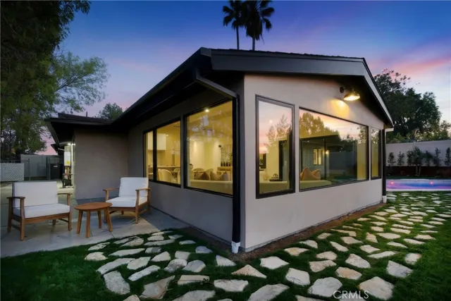 $1,899,000 | 20553 Califa Street, Woodland Hills, CA 91367