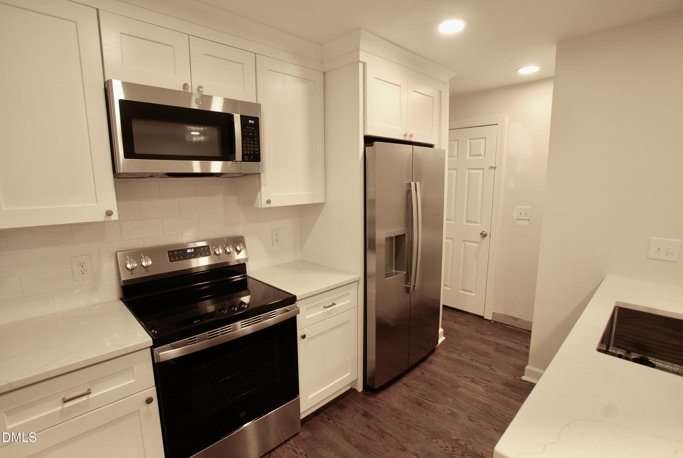 21 Shepherd Street, Unit 21 5 Raleigh, NC 27607 - Photo 4 of 20 DSC_5432