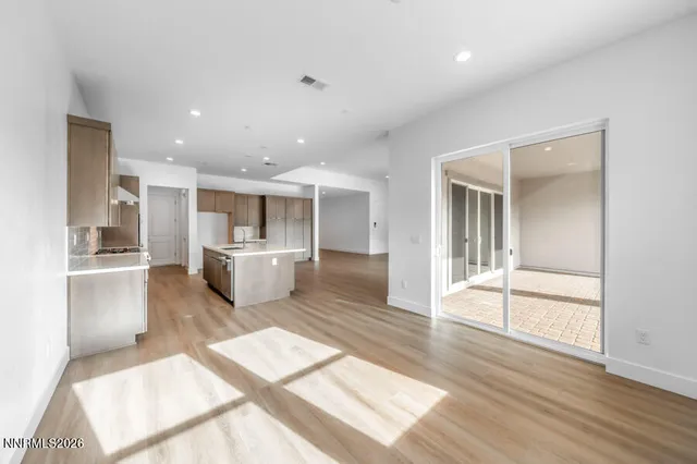 $875,000 | 2400 Arrowroot Way, Unit CINNAMON 84, Sparks, NV 89441