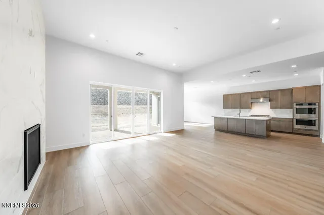 $875,000 | 2400 Arrowroot Way, Unit CINNAMON 84, Sparks, NV 89441