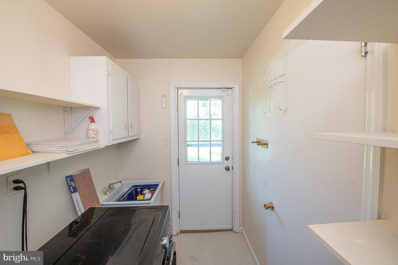8805 Delphine Road Glenside, PA 19038 - Photo 13 of 27 Laundry room