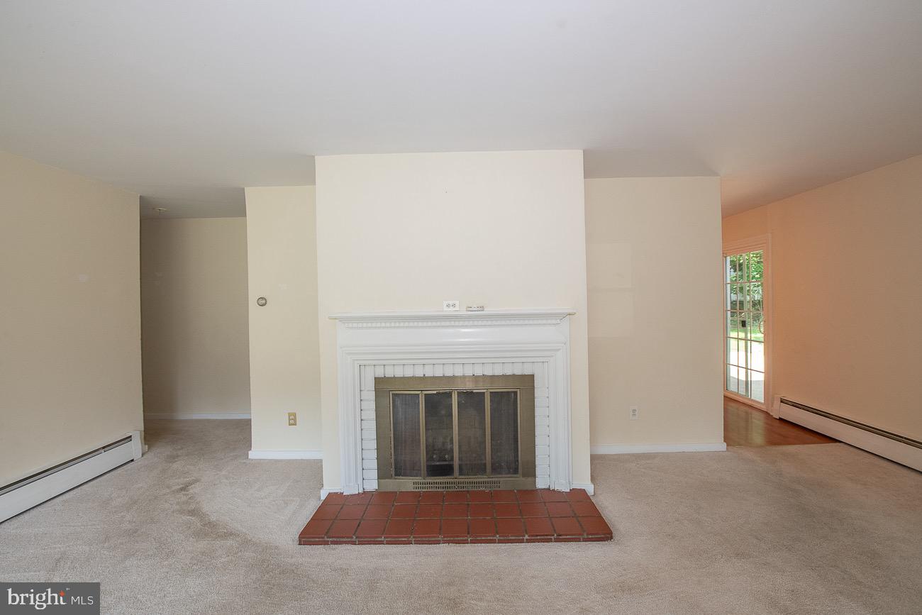 8805 Delphine Road Glenside, PA 19038 - Photo 7 of 27 Living room