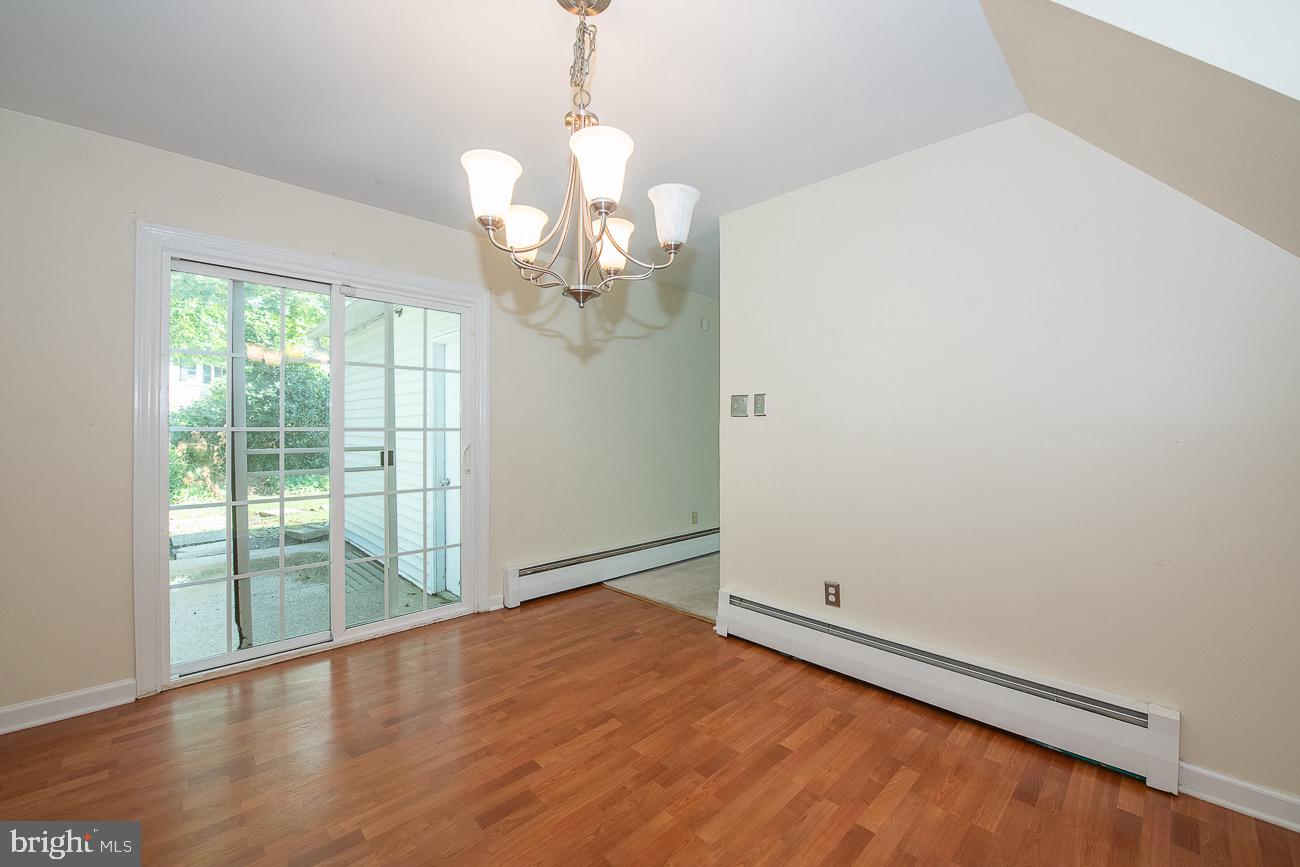 8805 Delphine Road Glenside, PA 19038 - Photo 9 of 27 Dinning room