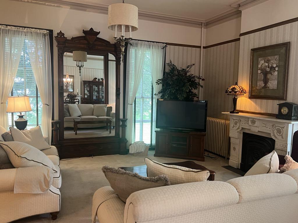 965 Racine Street Delavan, WI 53115 - Photo 13 of 47 Great Room