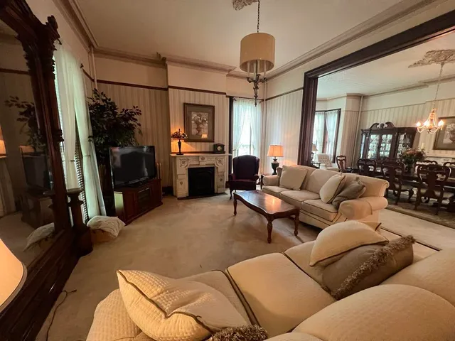 $550,000 | 965 Racine Street, Delavan, WI 53115