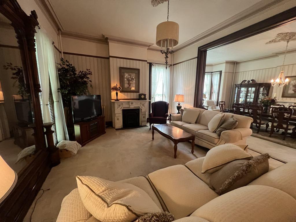 965 Racine Street Delavan, WI 53115 - Photo 10 of 47 Great Room