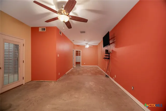 $289,000 | 1112 Dallas Avenue, Seadrift, TX 77983