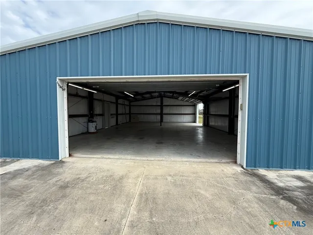 $281,900 | 1112 Dallas Avenue, Seadrift, TX 77983