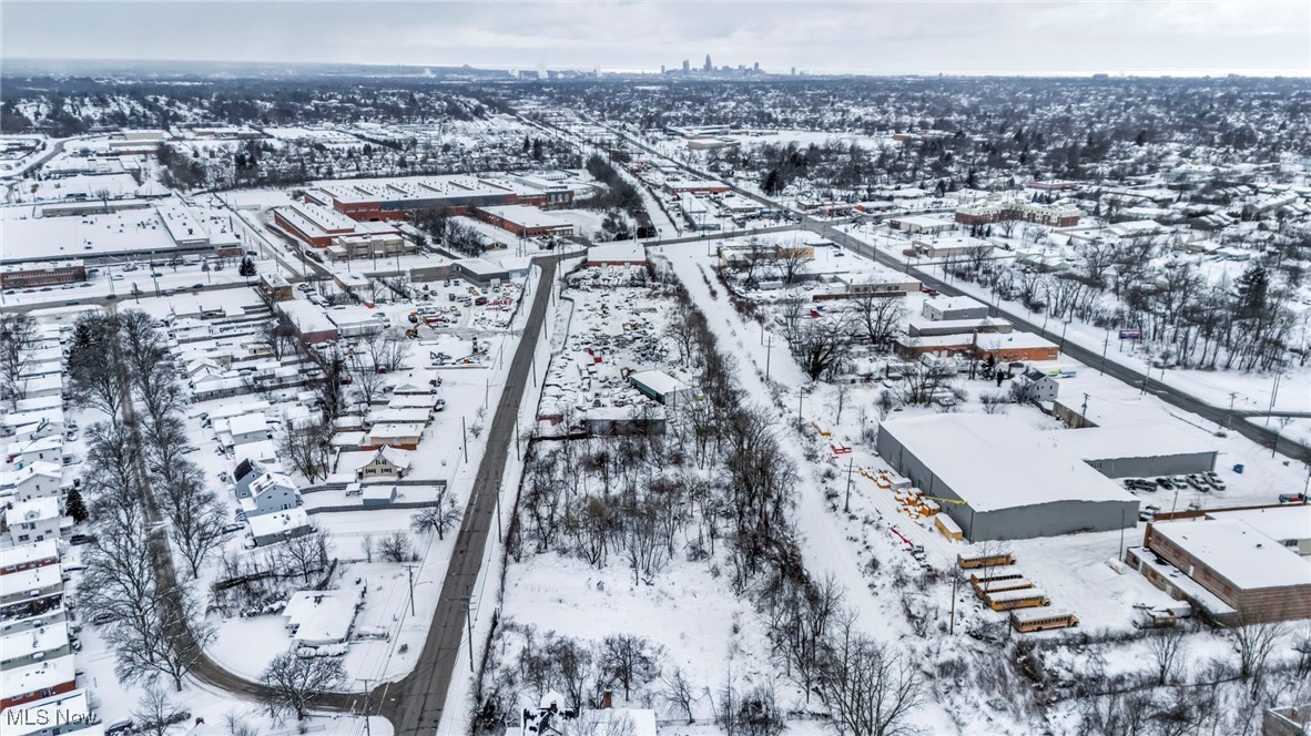 17001 South Miles Road Cleveland, OH 44128 - Photo 16 of 17 View of snowy aerial view
