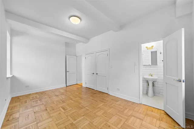 $395,000 | 3850 Hudson Manor Terrace, Unit LBE | Riverdale