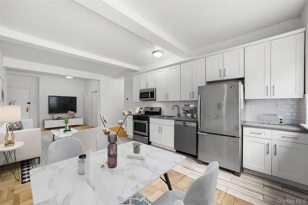 $369,000 | 3850 Hudson Manor Terrace, Unit LBE | Riverdale