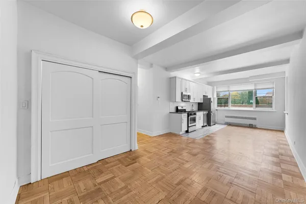 $369,000 | 3850 Hudson Manor Terrace, Unit LBE | Riverdale