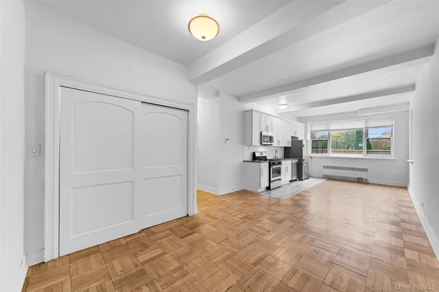 $395,000 | 3850 Hudson Manor Terrace, Unit LBE | Riverdale