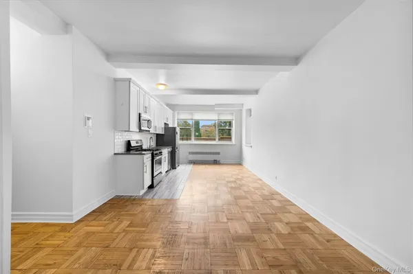 $369,000 | 3850 Hudson Manor Terrace, Unit LBE | Riverdale