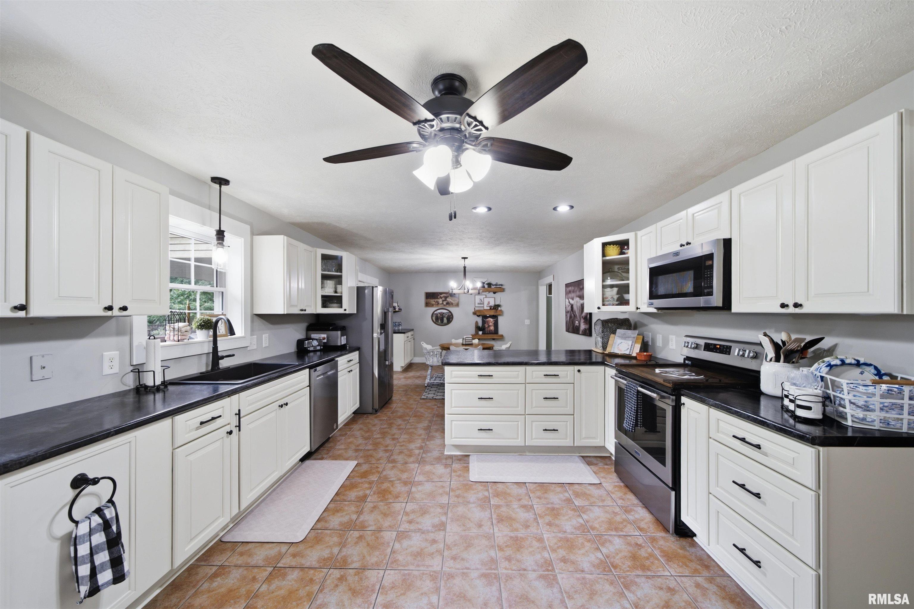 6610 West Tuscarora Road Mapleton, IL 61547 - Photo 4 of 73 Gallery Image 4