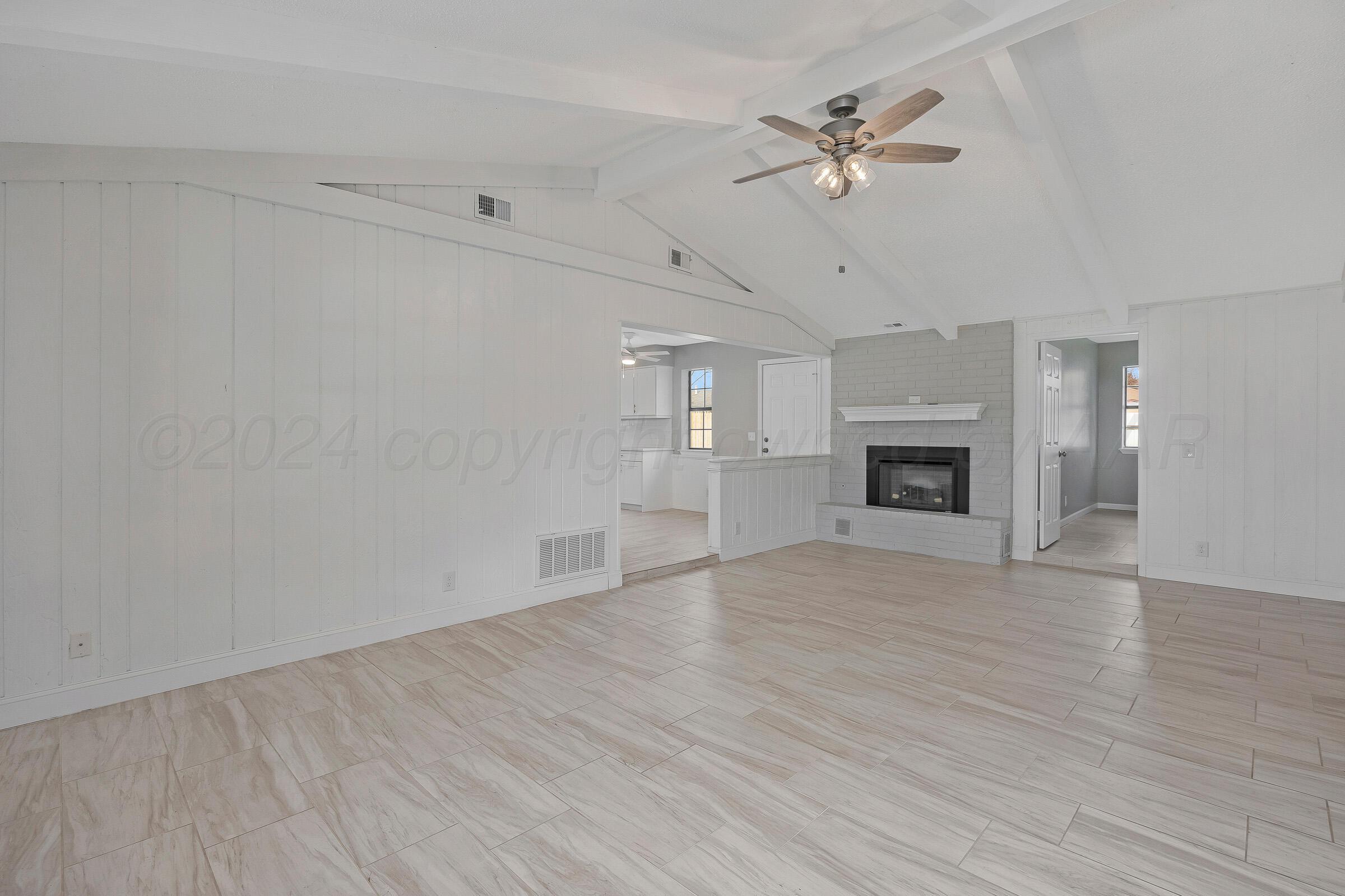 005_Living Room 2
