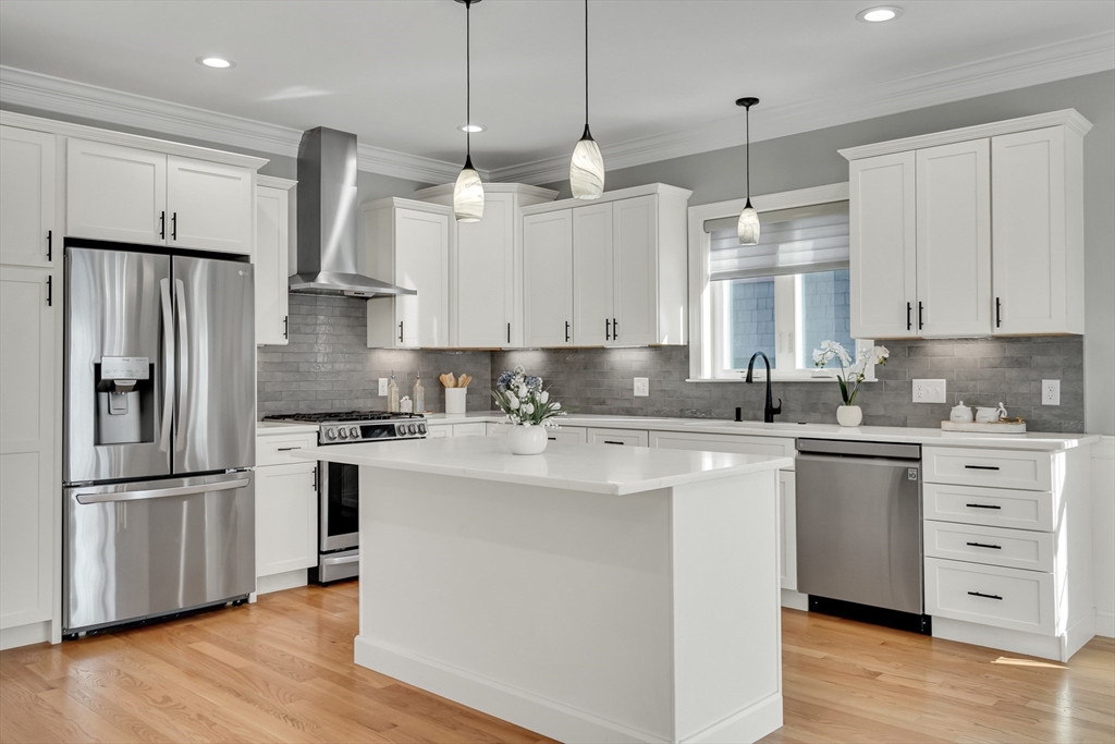 126 Dale Street Waltham, MA 02451 - Photo 13 of 42