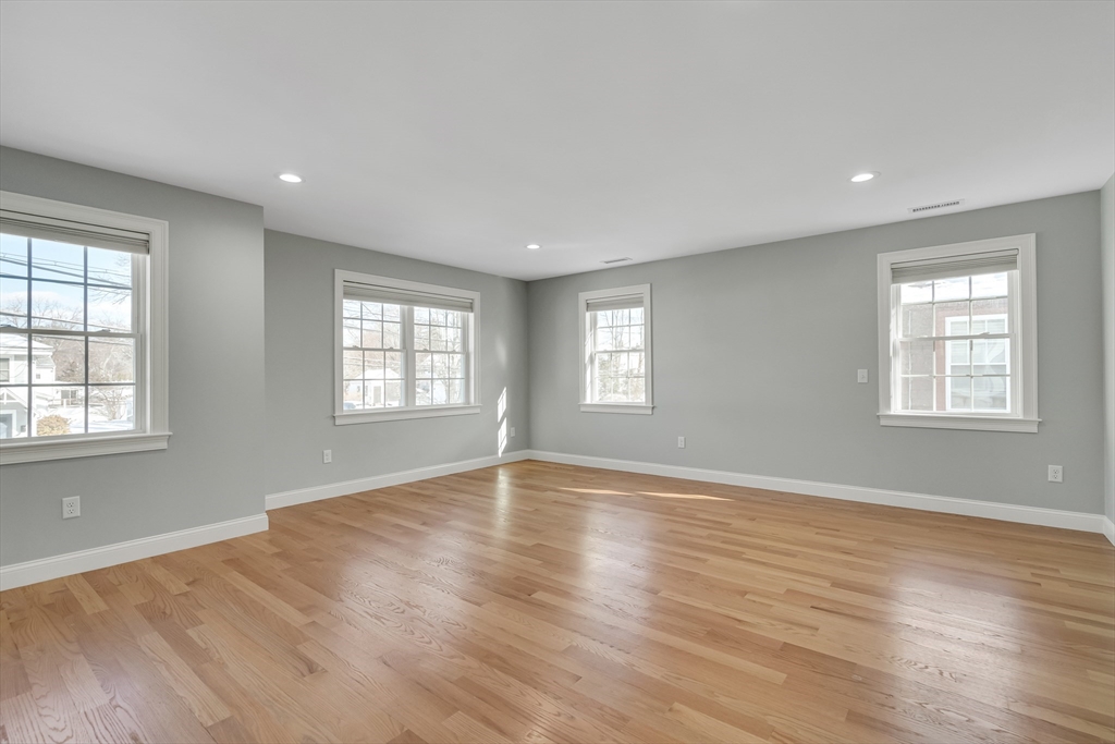 126 Dale Street Waltham, MA 02451 - Photo 23 of 42