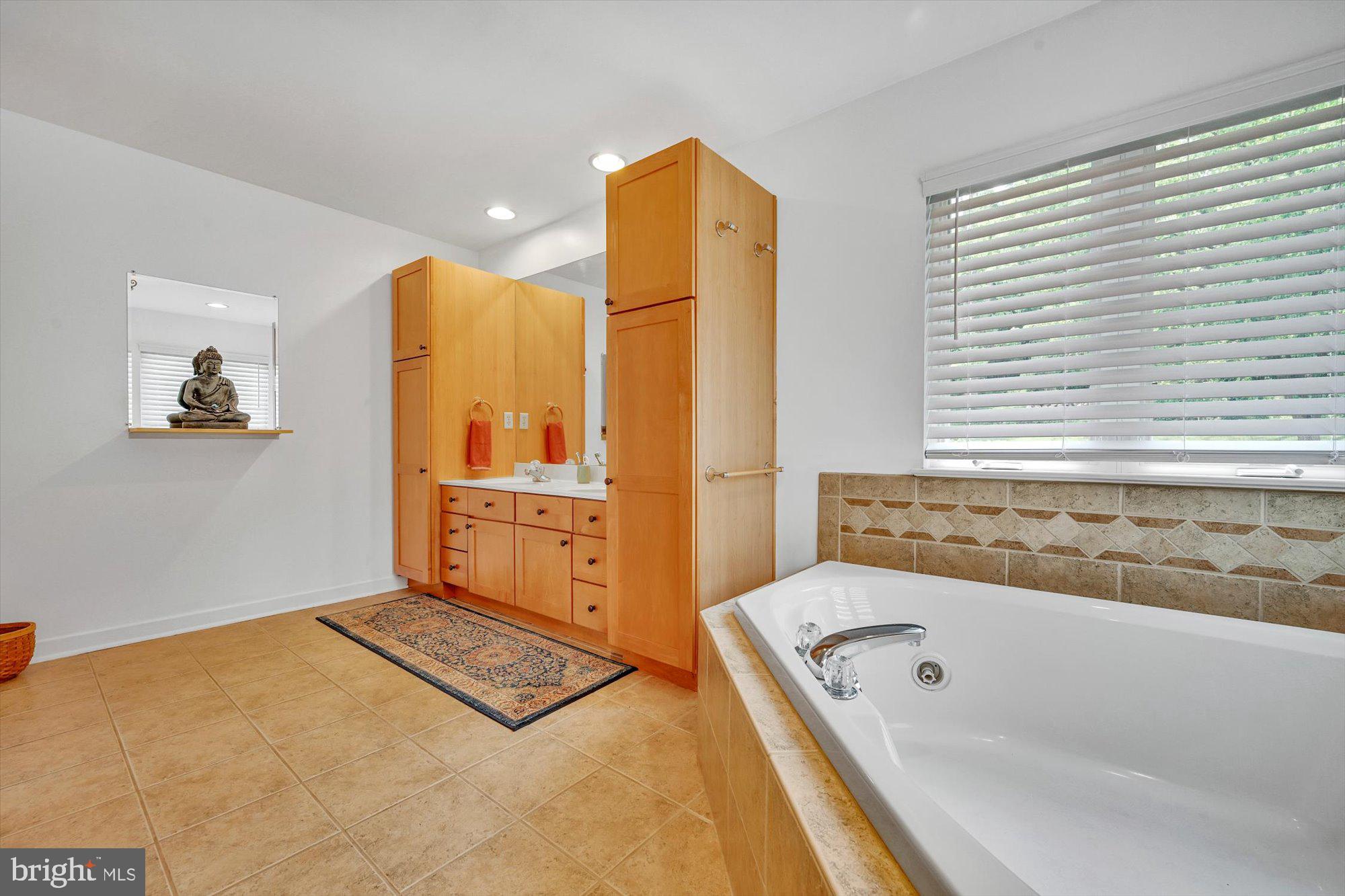 300 House Rock Road Pequea, PA 17565 - Photo 15 of 37 Primary Bathroom